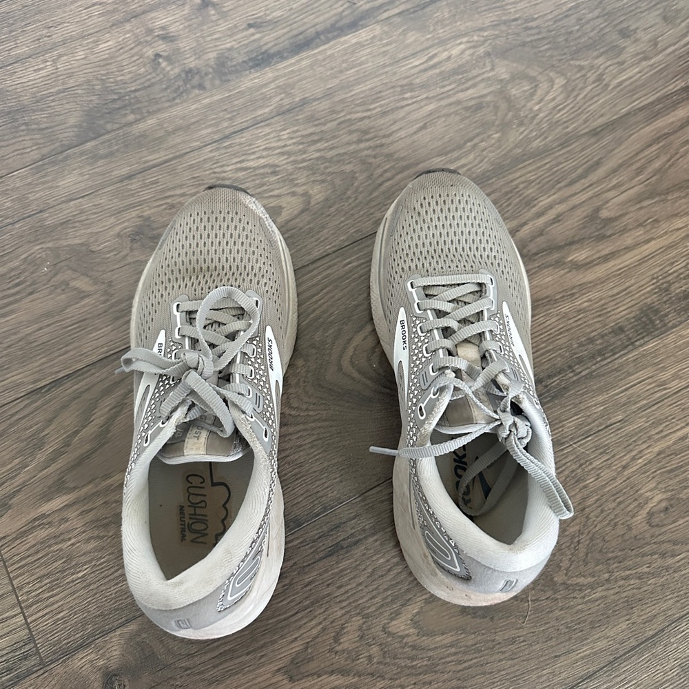 Grey brooks ghost